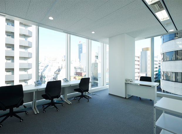 ブレインズトラスト
企業調査 写真